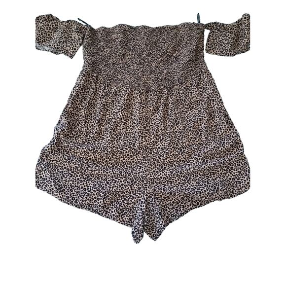 [B10] Forever 21 Cheetah Off Shoulder Romper, Size 1X - Picture 2 of 4